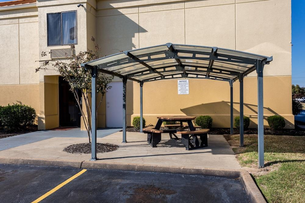 Comfort Inn Brownsville I-40 Екстер'єр фото