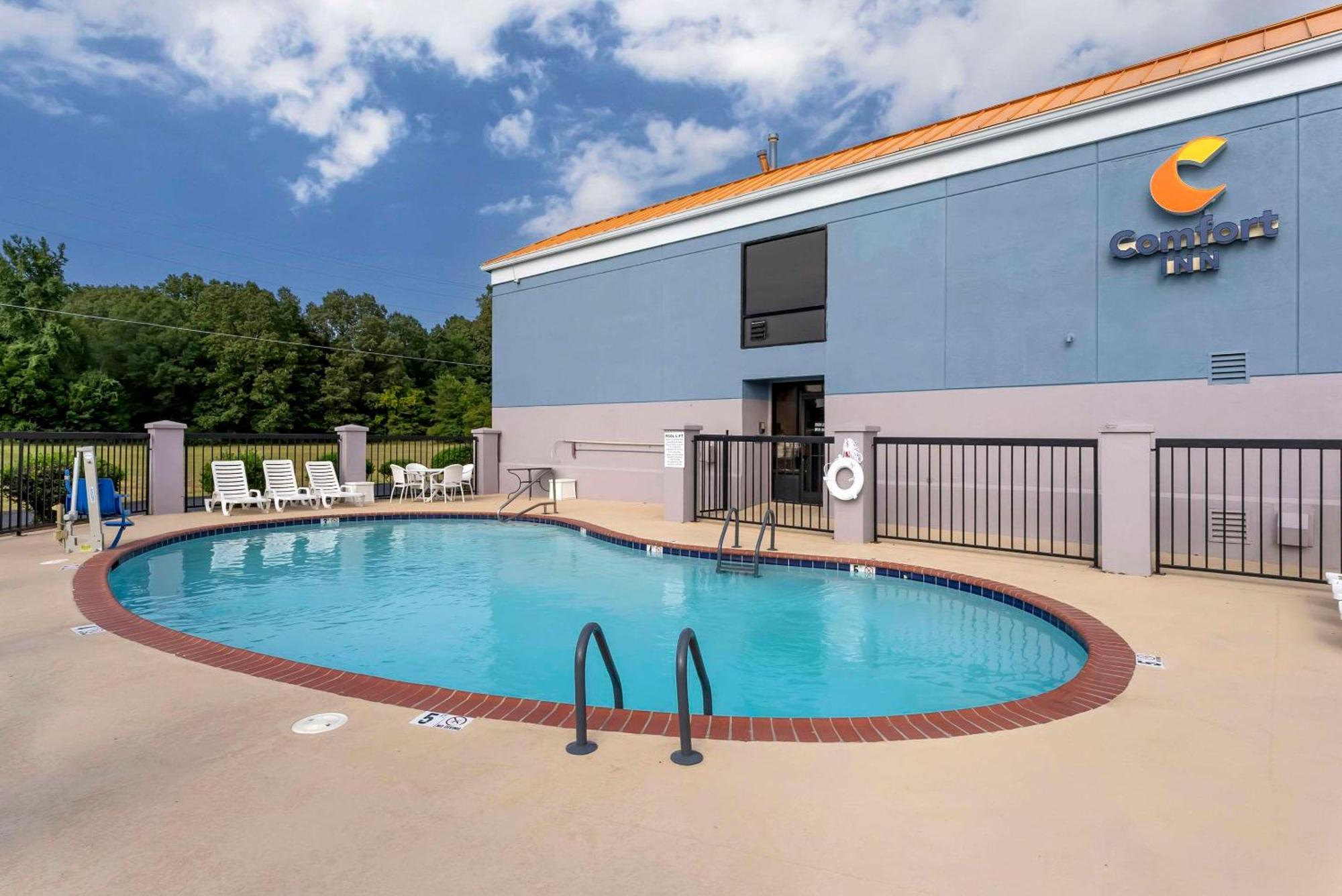 Comfort Inn Brownsville I-40 Екстер'єр фото