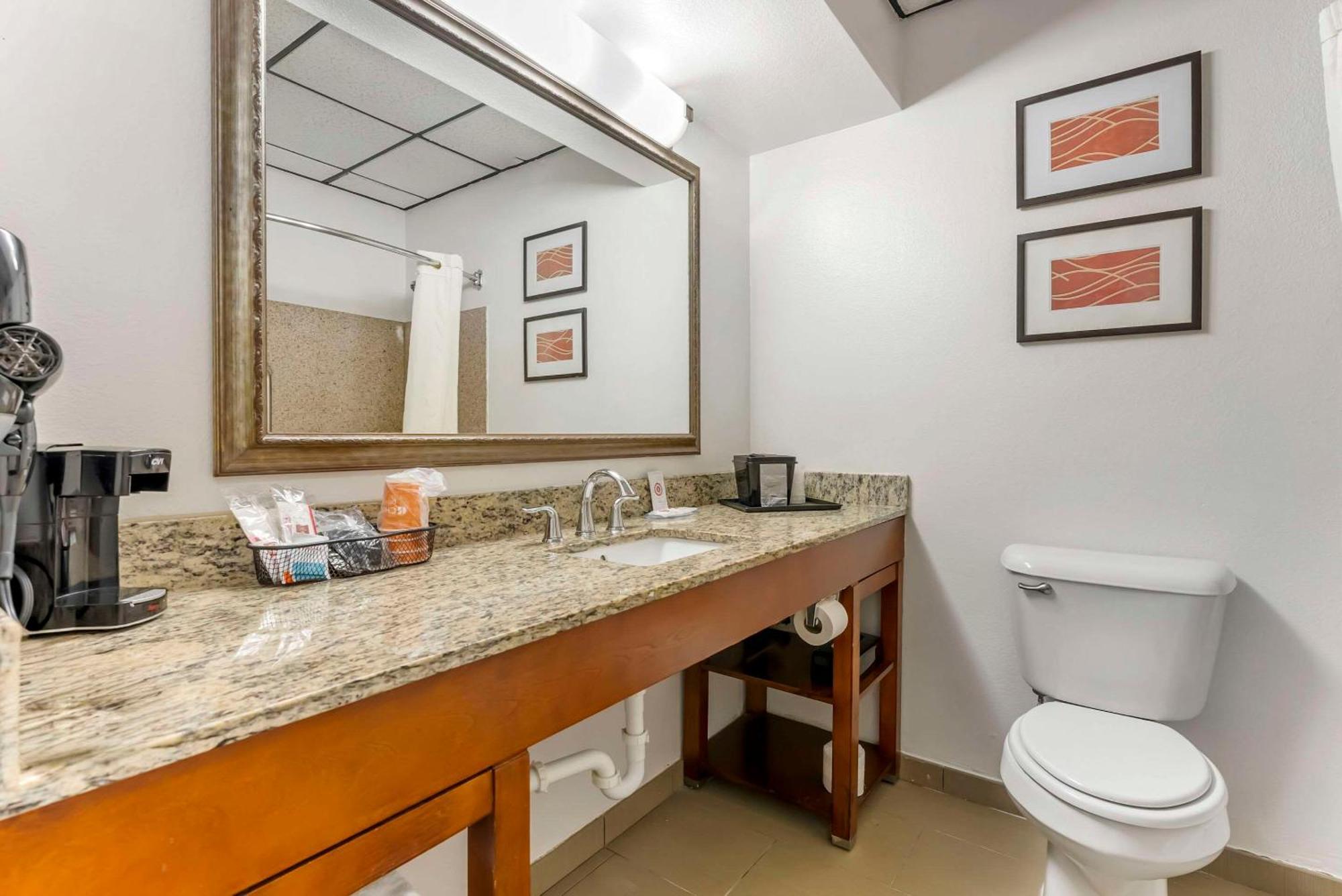 Comfort Inn Brownsville I-40 Екстер'єр фото